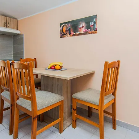 Appartement 1 Bedroom Beautiful In