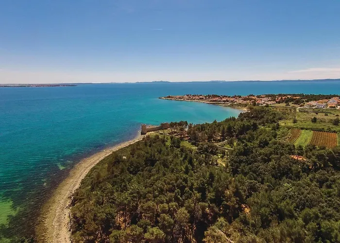 1 Bedroom Beautiful In 维尔