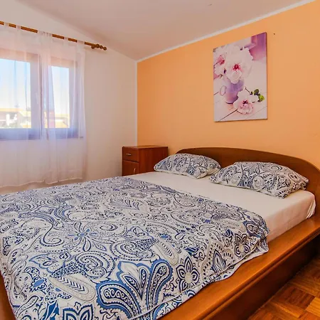 1 Bedroom Beautiful In Vir