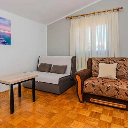 1 Bedroom Beautiful In * Vir