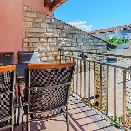 1 Bedroom Beautiful In